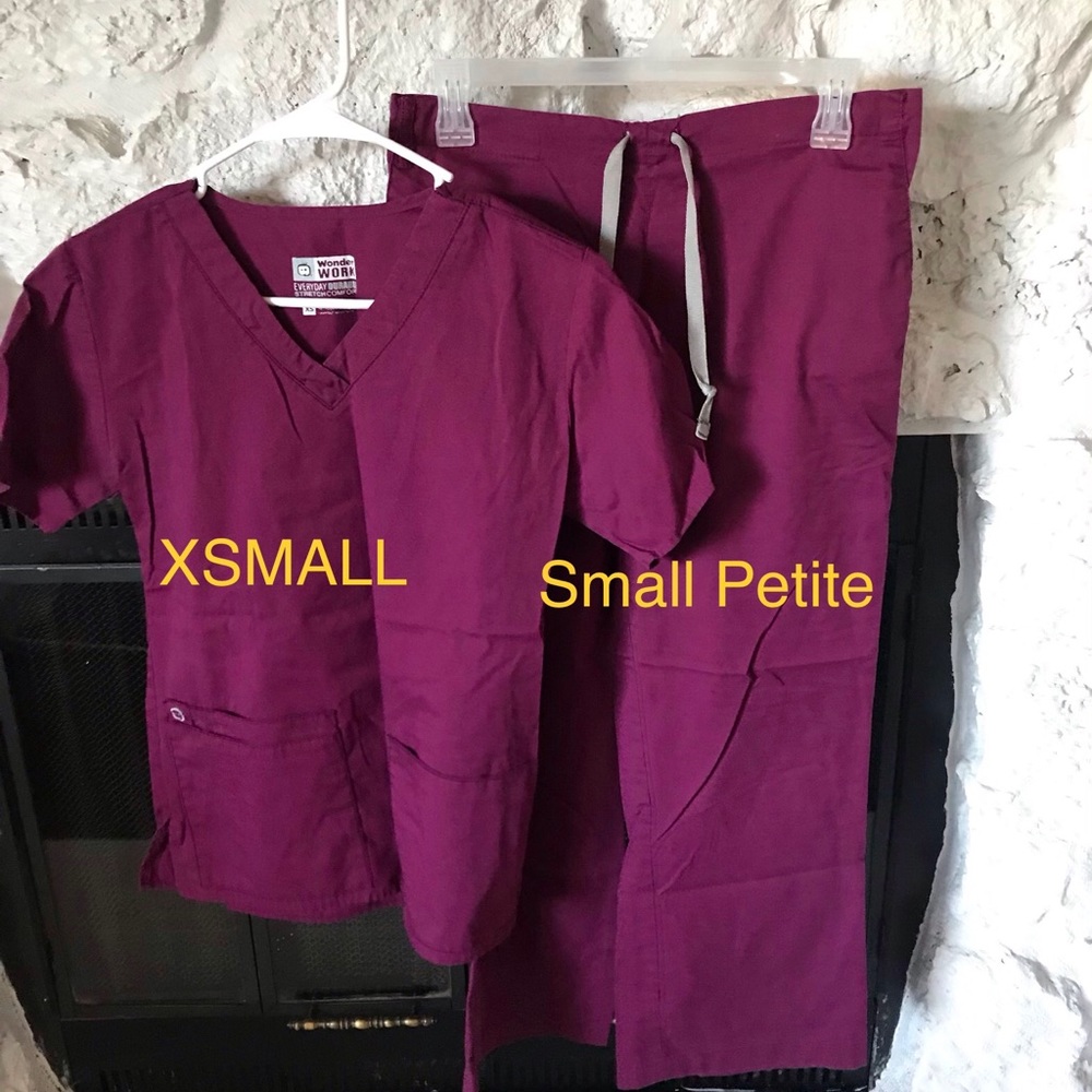 Women’s scrubs